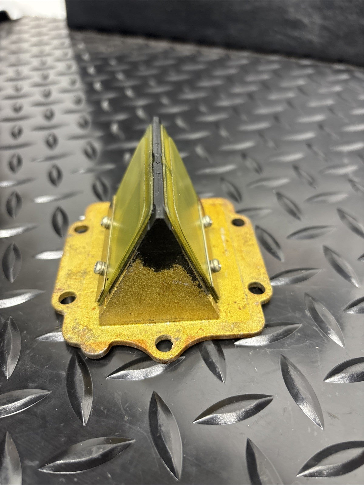 1994 Kawasaki KX125 KX 125 Reed Cage Reeds Mount