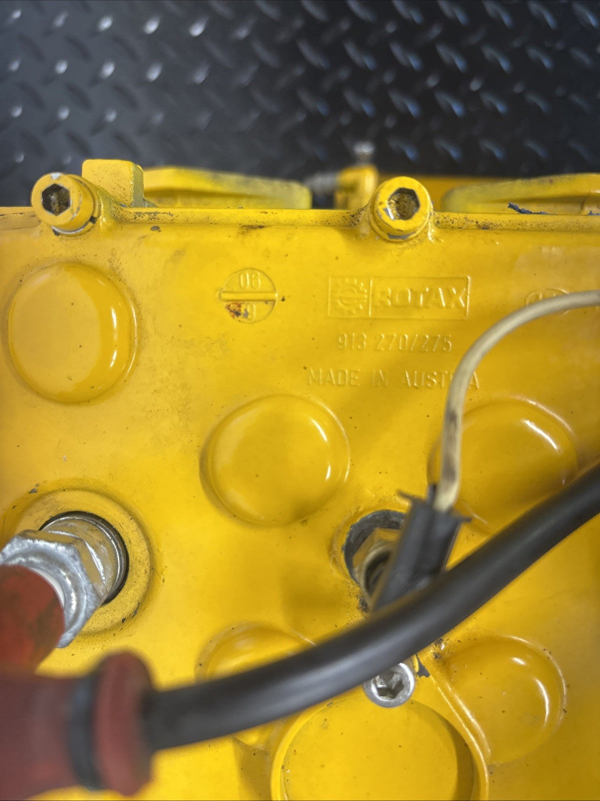 89 SEADOO 580 587 GOOD USED RUNNING MOTOR ENGINE YELLOW 150/150 COMP 89-91
