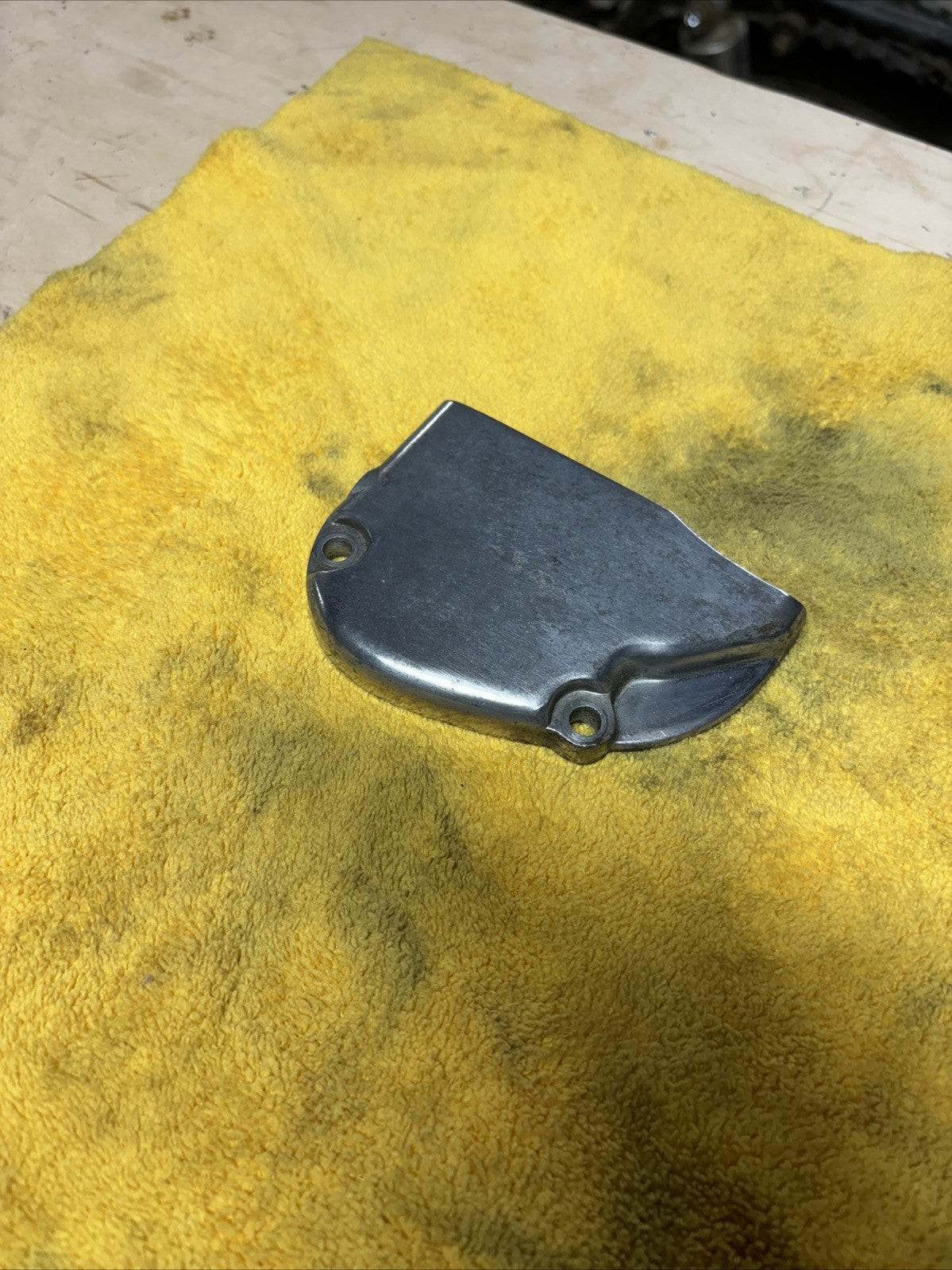 1974 Kawasaki F7 175 Enduro Engine Oil Pump Case Cover
