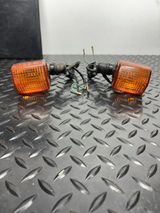 1991 Honda XR250L Front Turn Signal Assembly Set Directionals *Working*