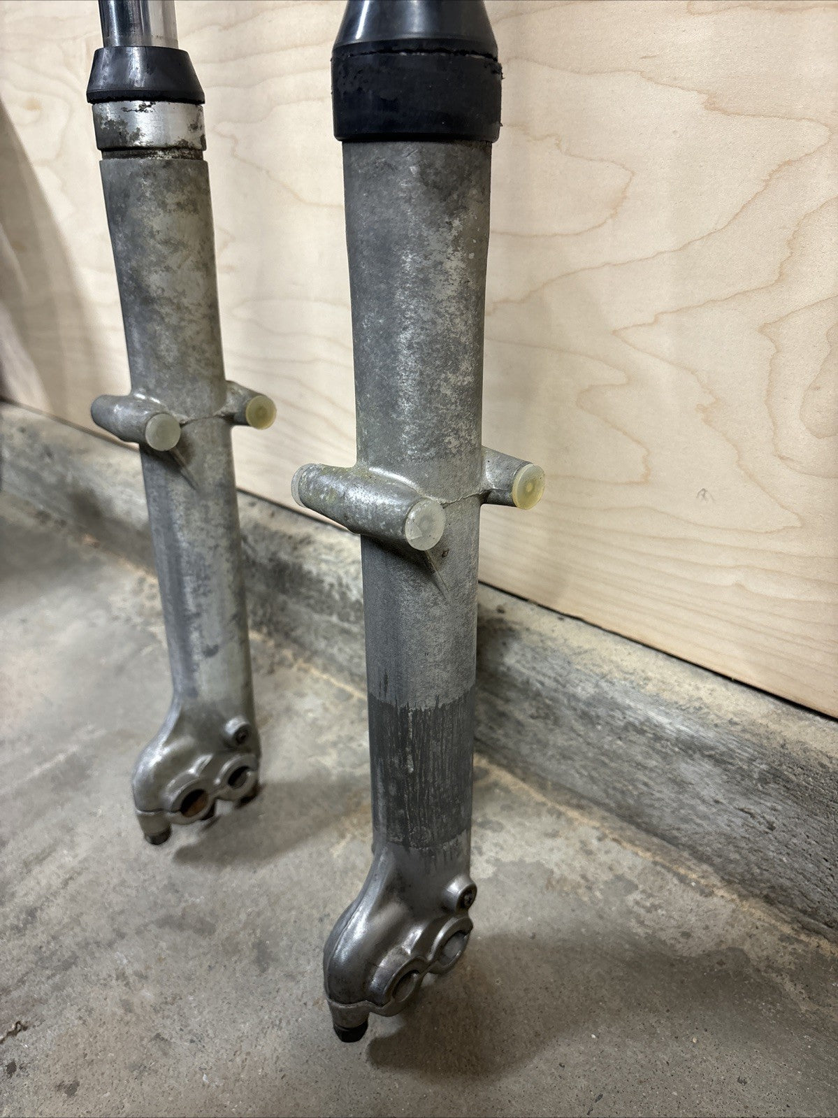 1974 Kawasaki F7 175 Enduro Front Forks Triple Tree Clamps Front End OEM
