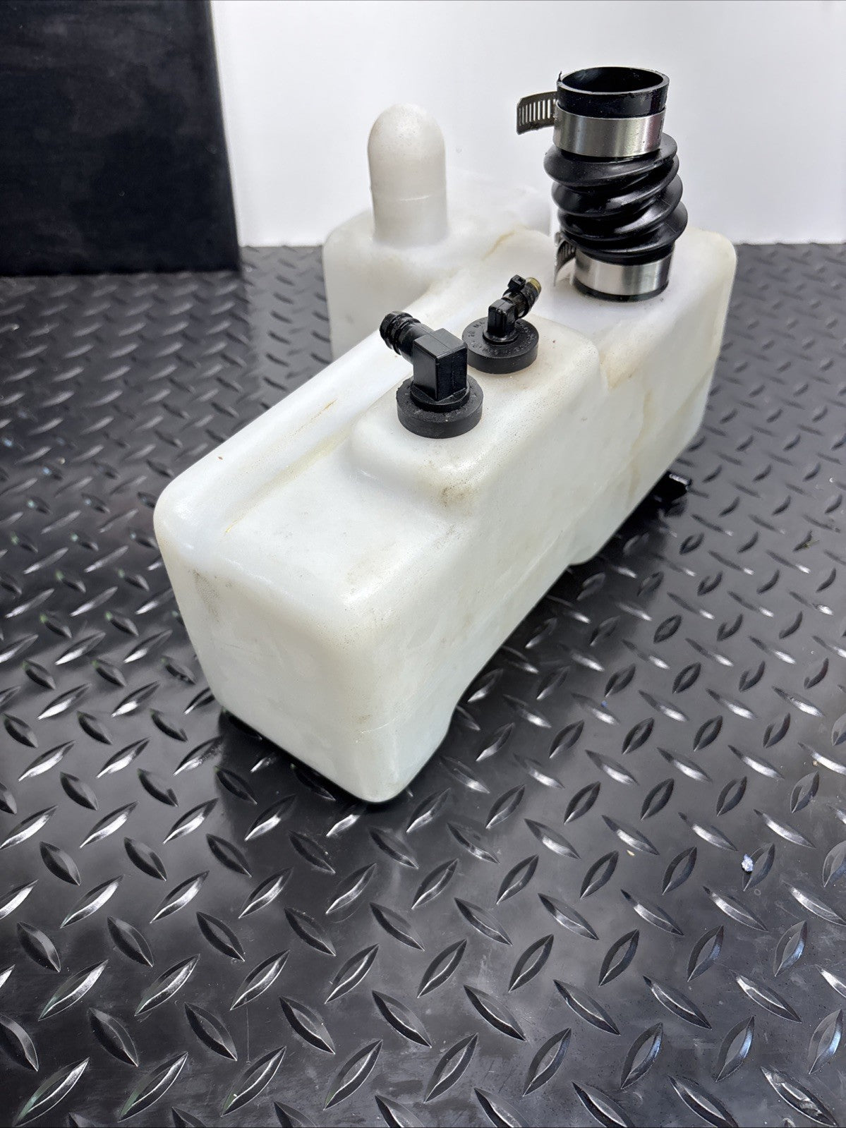 1989 89-93 SEA-DOO SP 587 Oil Tank Reservoir Gt Spi Gts Xp 275000021