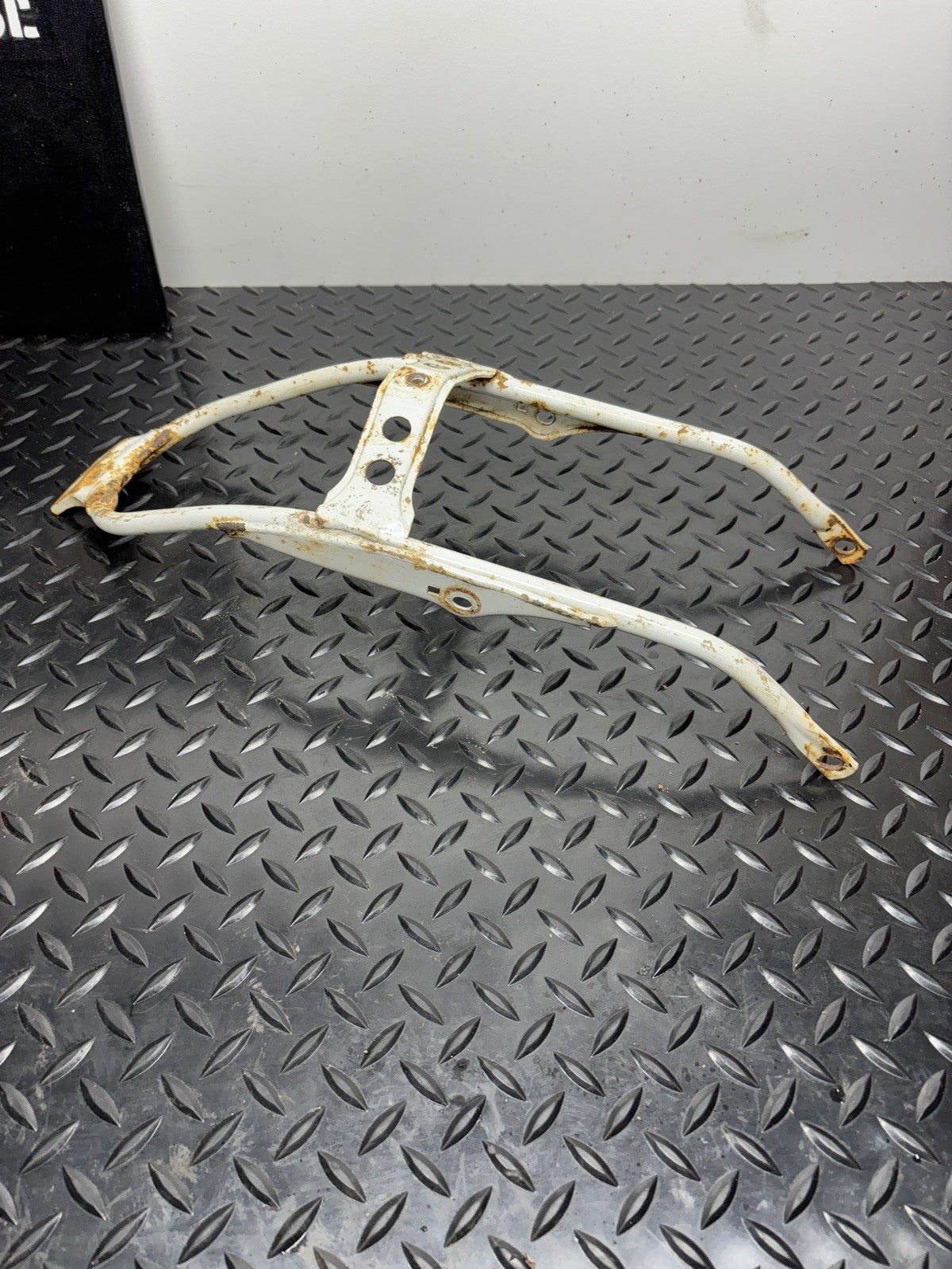 1991 Honda XR250L Rear Fender Support Bracket Rail 80110-KV6-00ZA