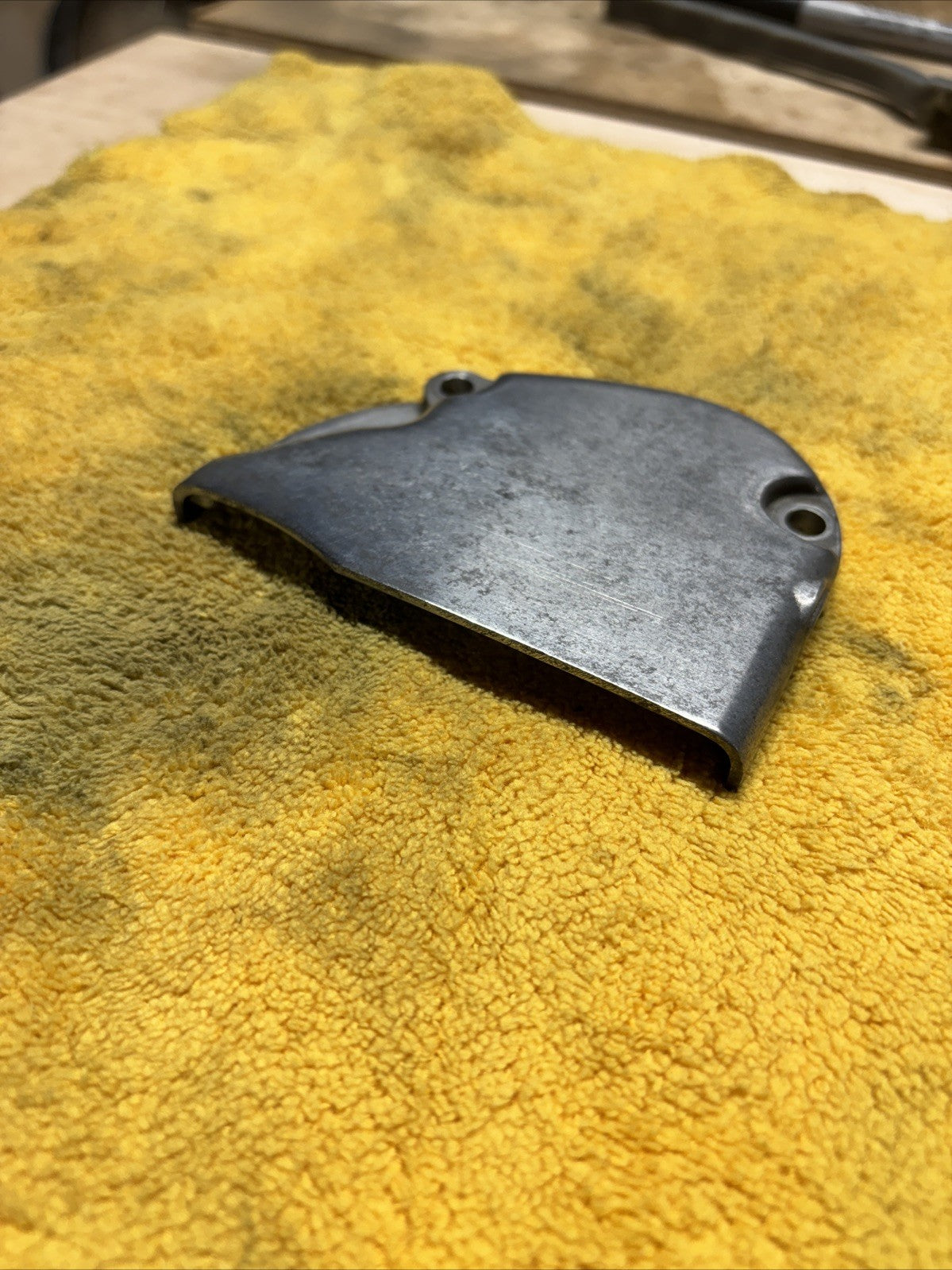 1974 Kawasaki F7 175 Enduro Engine Oil Pump Case Cover