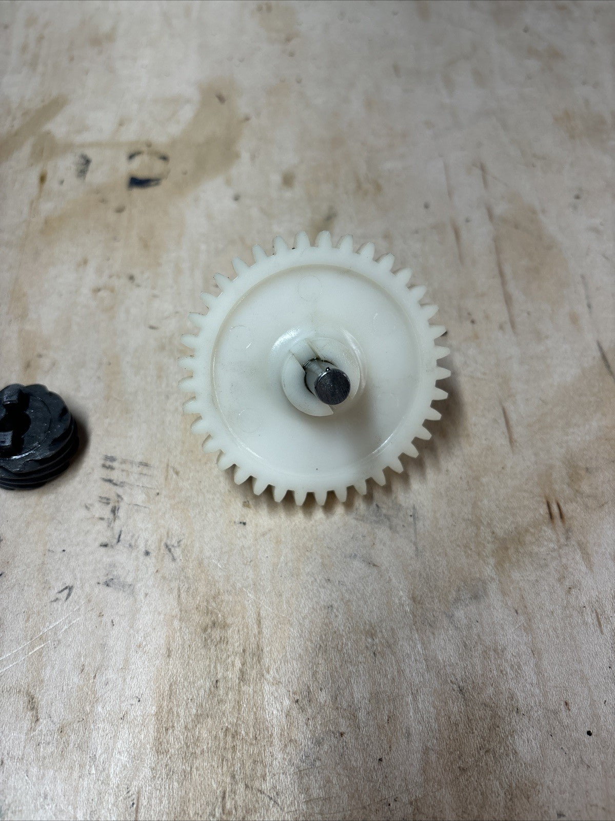1974 Kawasaki F7 175 Enduro Oil Pump Gear OEM