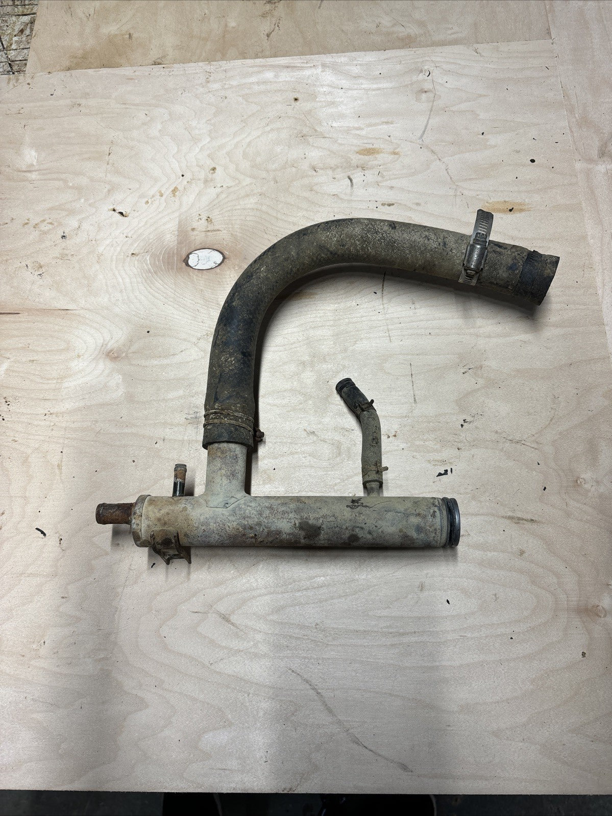 Suzuki Samurai Water Inlet Pipe, Water Log, Manifold, Water Inlet Tube