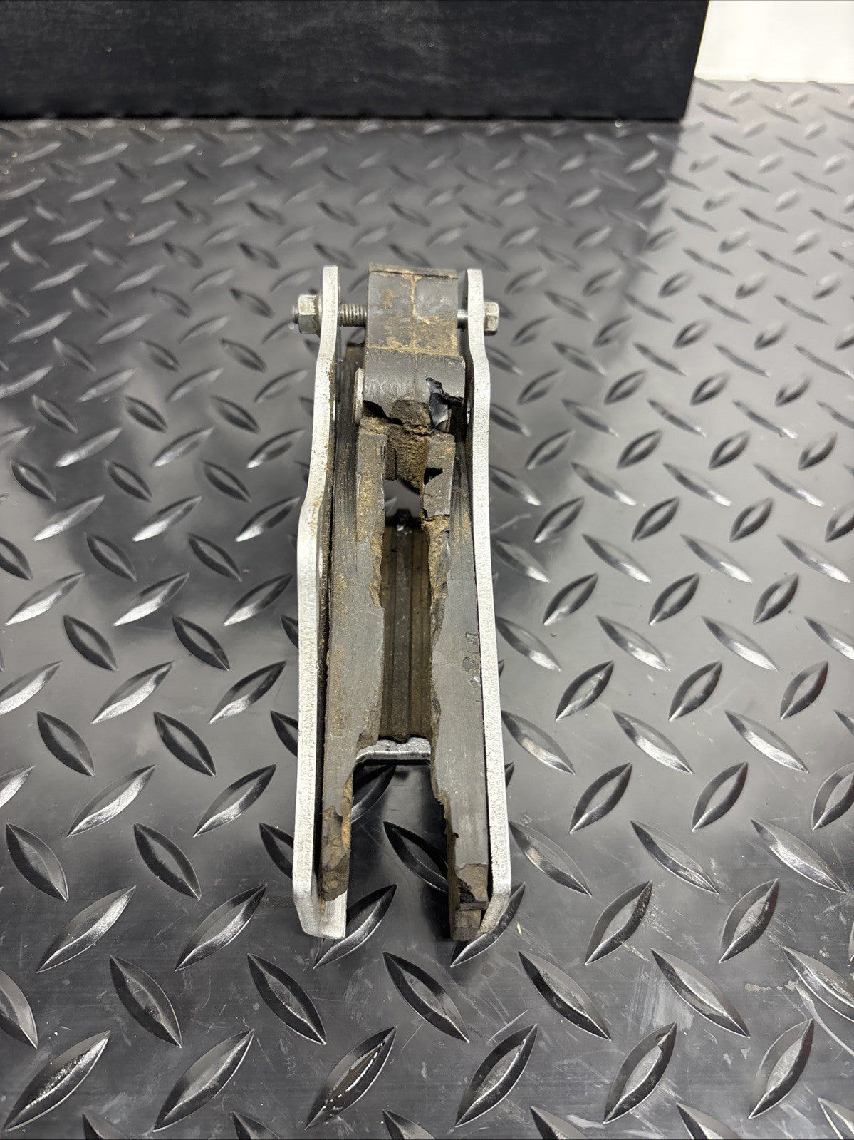 KAWASAKI KX 125 KX125 1994 CHAIN GUIDE GUARD SLIDER PROTECTOR PLATE