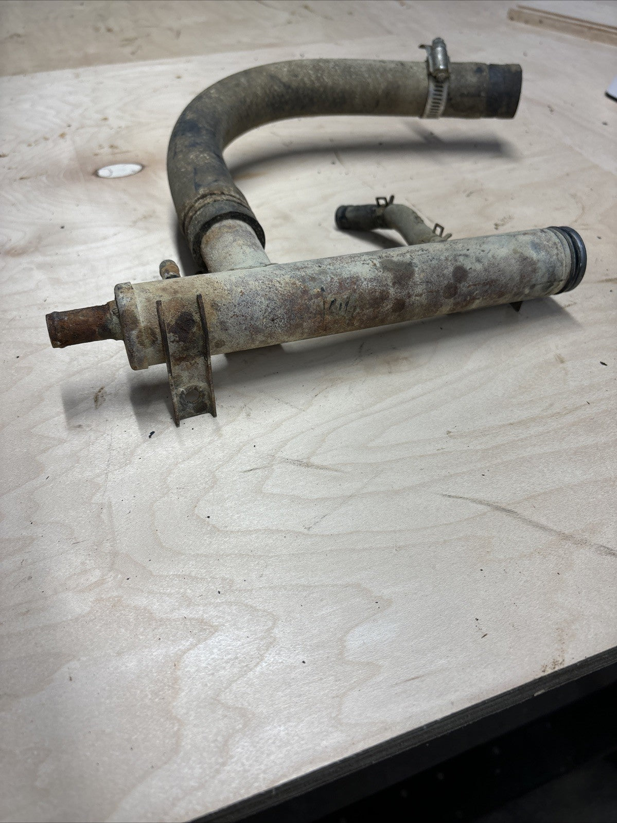 Suzuki Samurai Water Inlet Pipe, Water Log, Manifold, Water Inlet Tube