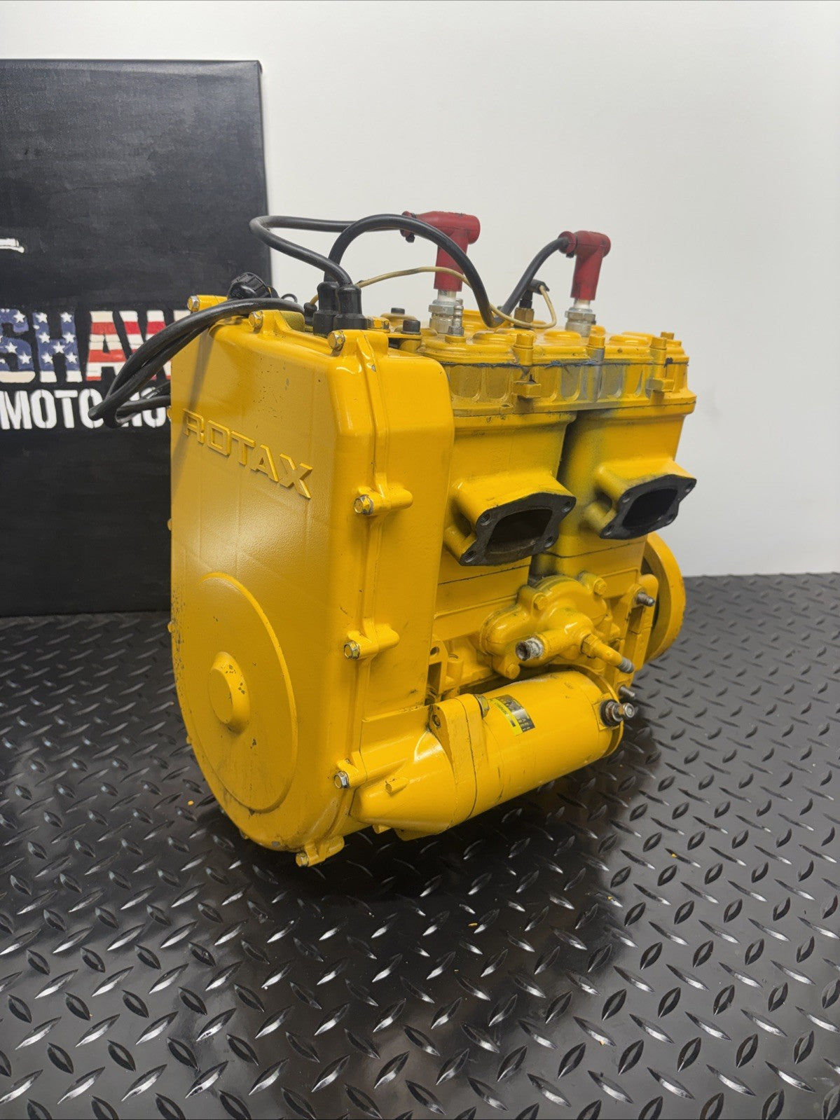 89 SEADOO 580 587 GOOD USED RUNNING MOTOR ENGINE YELLOW 150/150 COMP 89-91