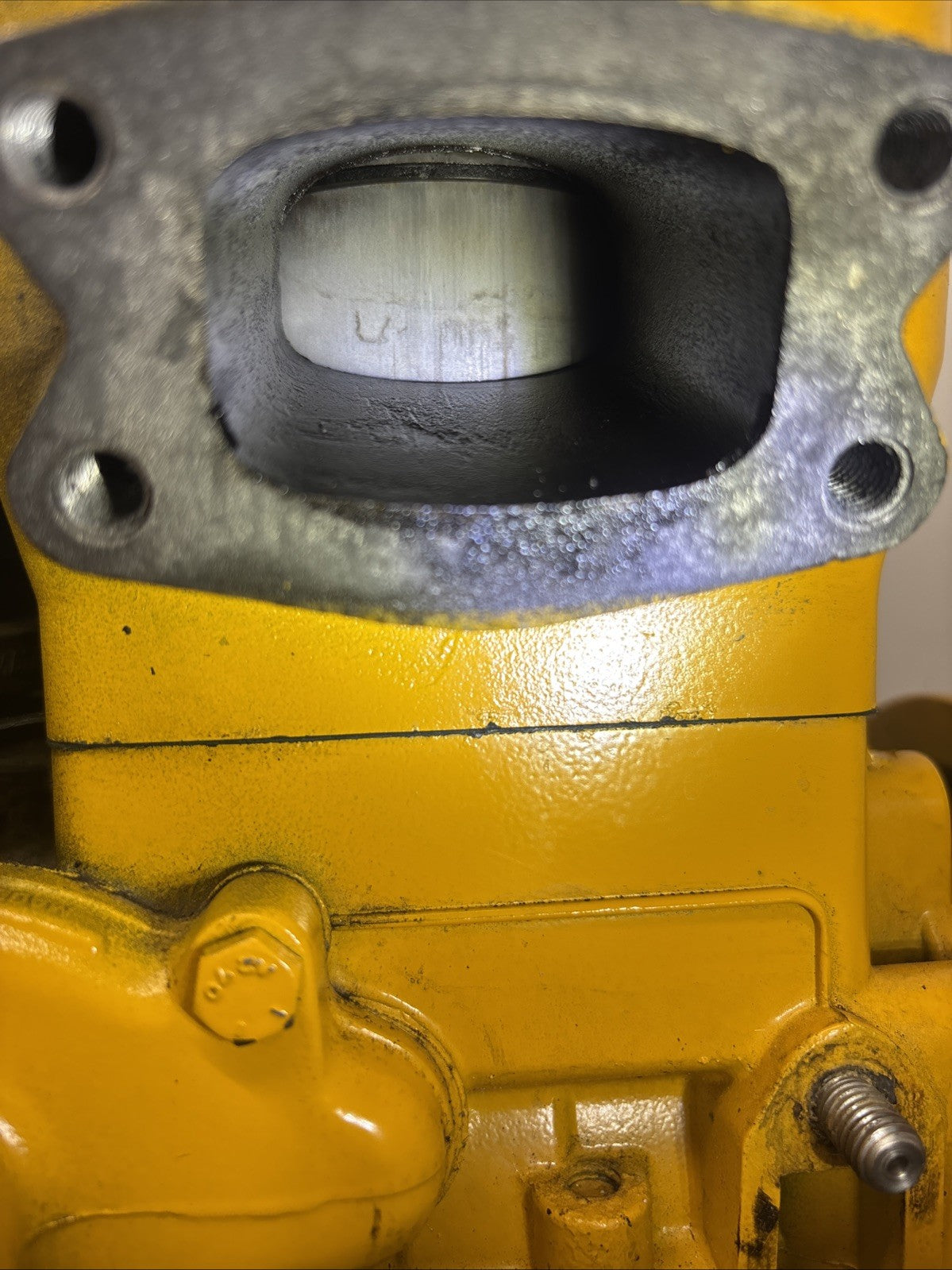 89 SEADOO 580 587 GOOD USED RUNNING MOTOR ENGINE YELLOW 150/150 COMP 89-91