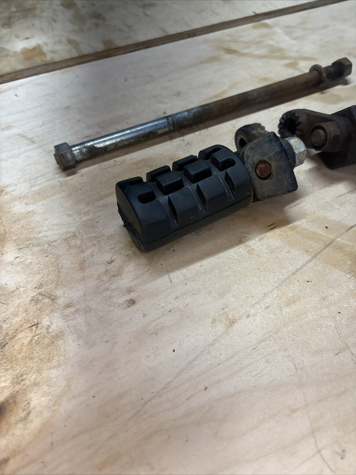1974 Kawasaki F7 175 Enduro Foot Pegs And Mounting Bolt