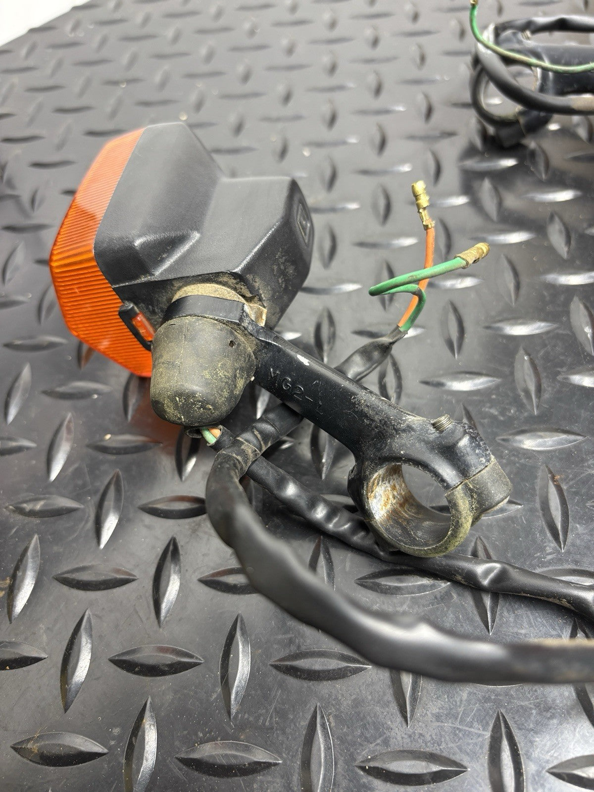 1991 Honda XR250L Front Turn Signal Assembly Set Directionals *Working*