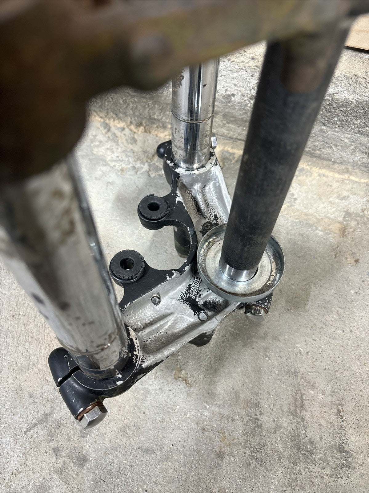 1974 Kawasaki F7 175 Enduro Front Forks Triple Tree Clamps Front End OEM