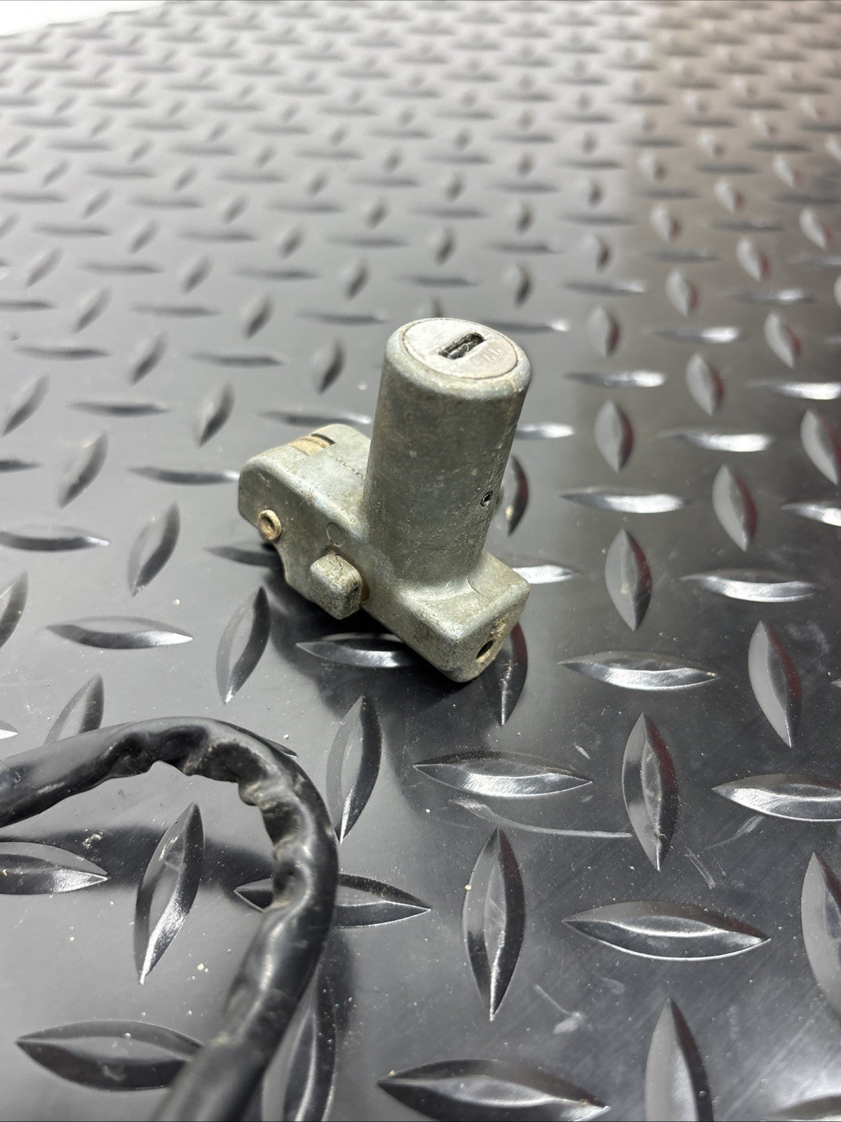 1976 Kawasaki KZ400 Ignition Seat Lock No Key Kz 400