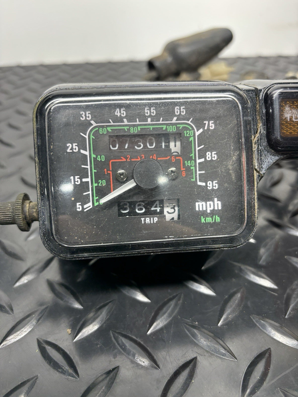 1991 HONDA 91-96 XR250L Oem Speedometer Cluster Speedo Gauge 37200-KV6-671
