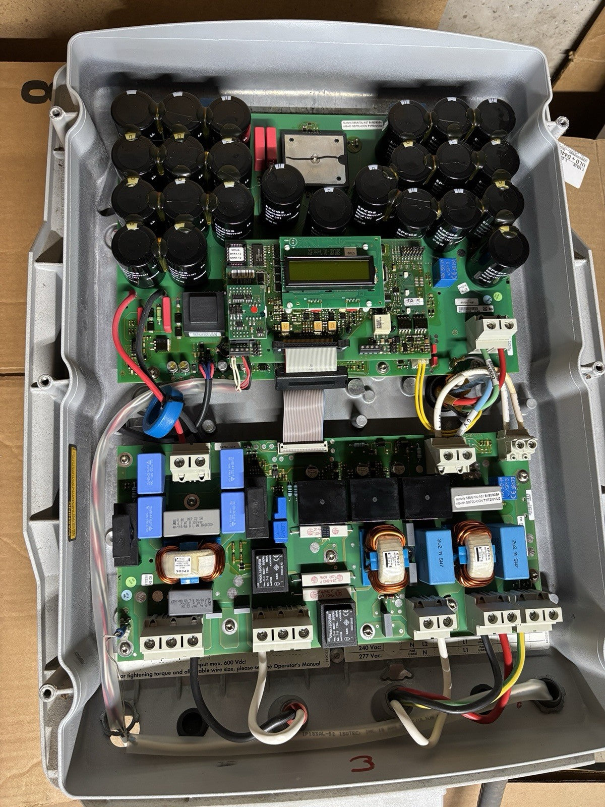 SMA Sunny Boy SB 7000US Solar Grid Tie Inverter