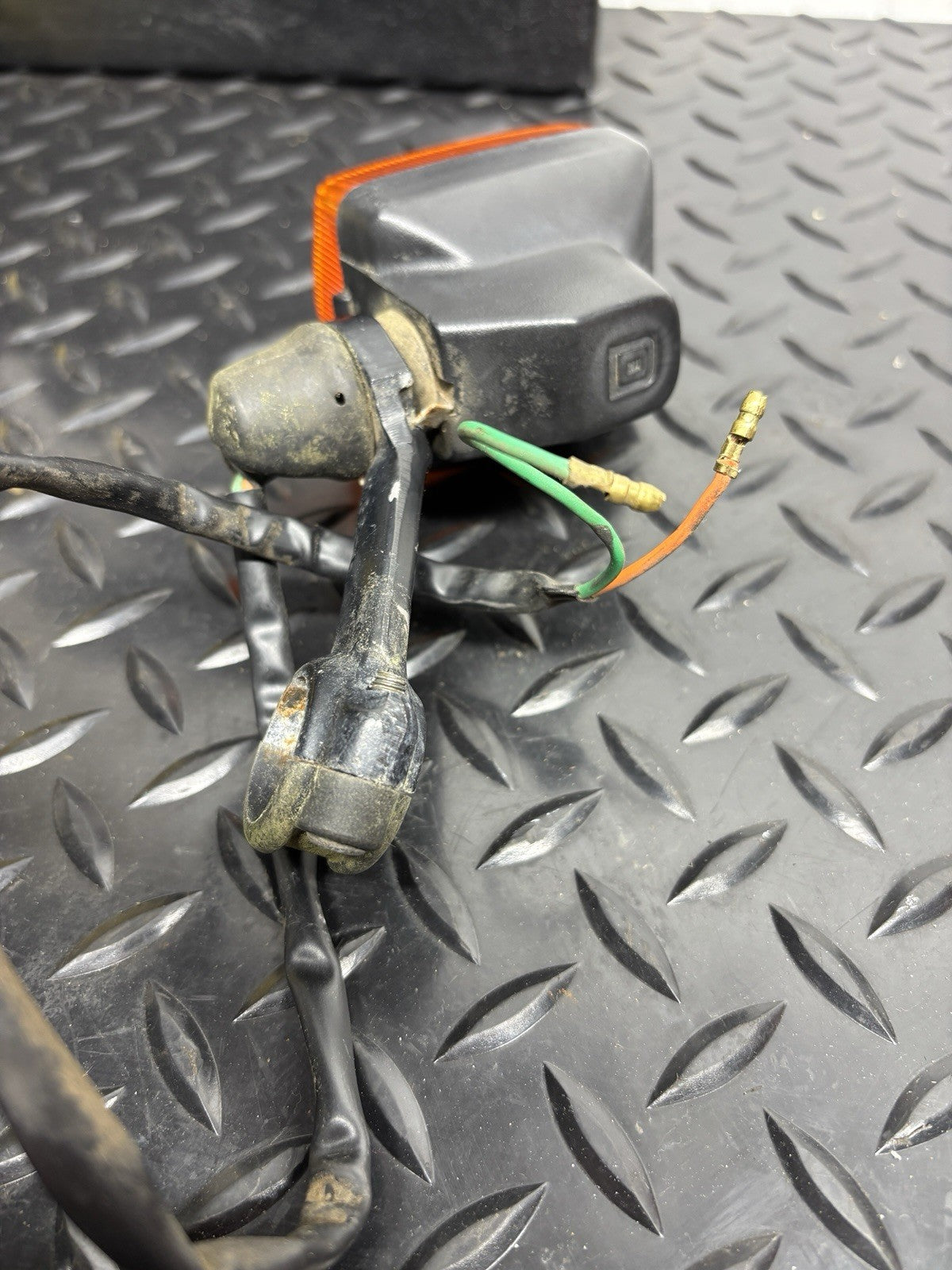 1991 Honda XR250L Front Turn Signal Assembly Set Directionals *Working*