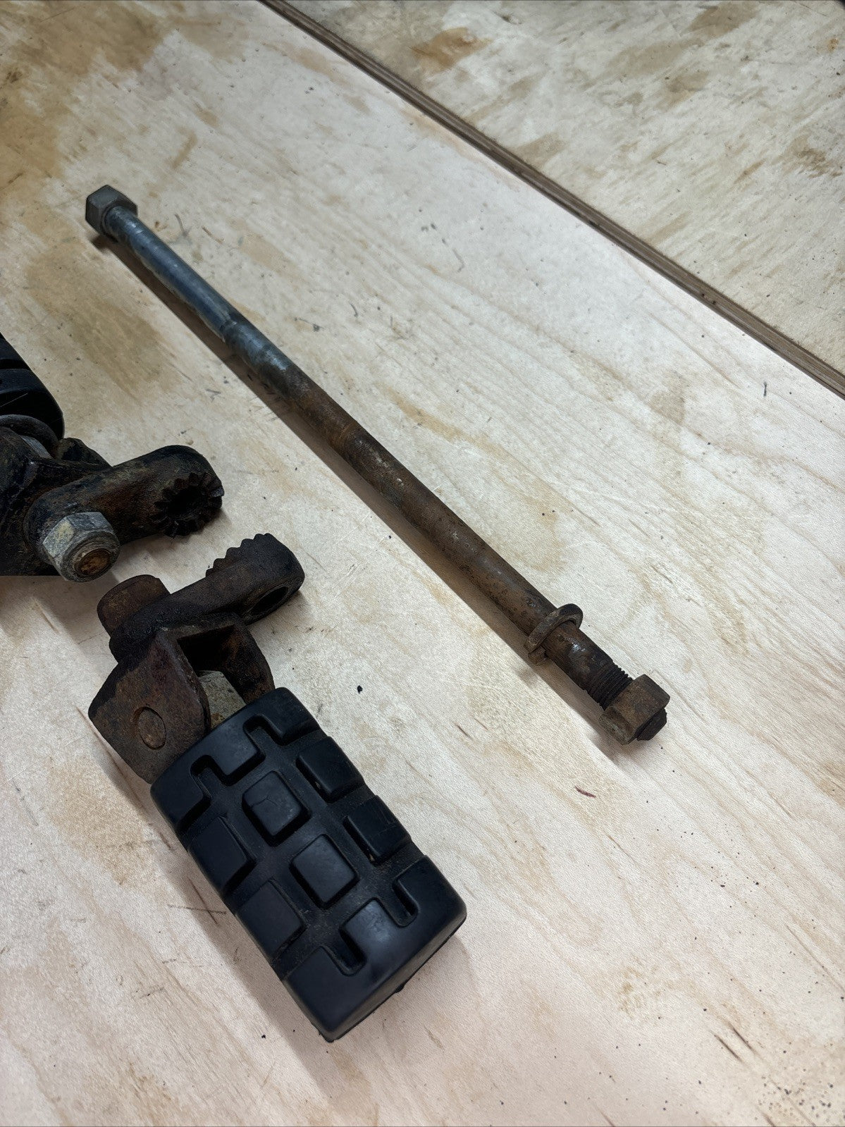 1974 Kawasaki F7 175 Enduro Foot Pegs And Mounting Bolt