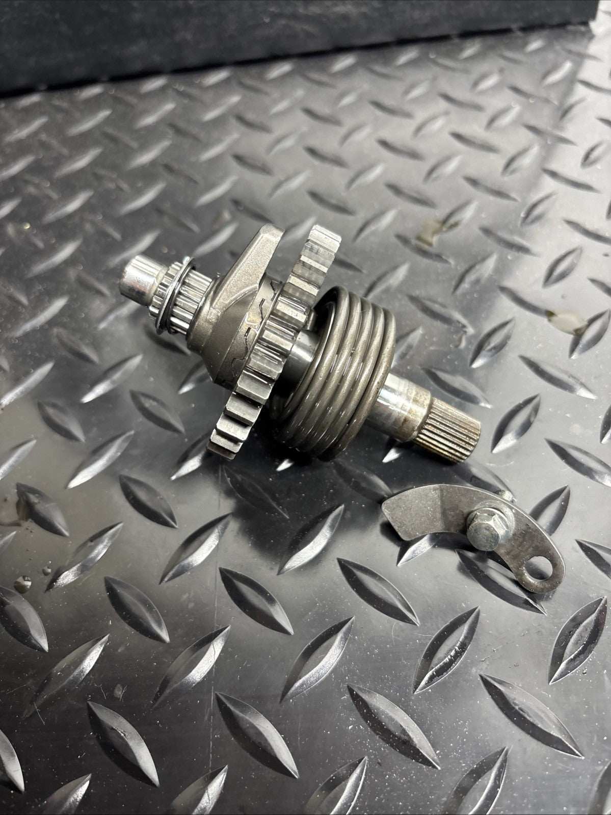 1994 Kawasaki KX125 94-98 OEM Kickstart Kick Start Shaft Idle Gear 13066-1019