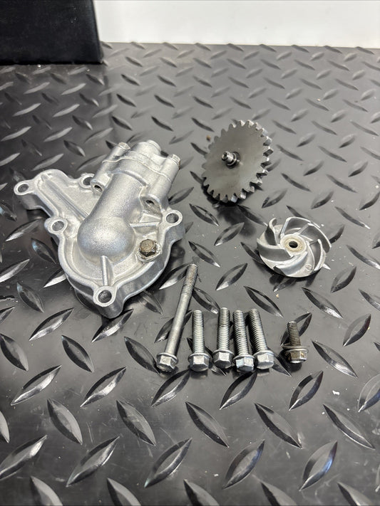 1994 94-98 Kawasaki KX125 KX 125 Water Pump Cover Case Impeller Spur Gear OEM