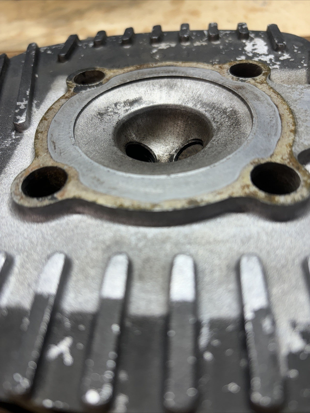 1974 Kawasaki F7 175 Enduro Cylinder Head With Head Gasket And Bolts