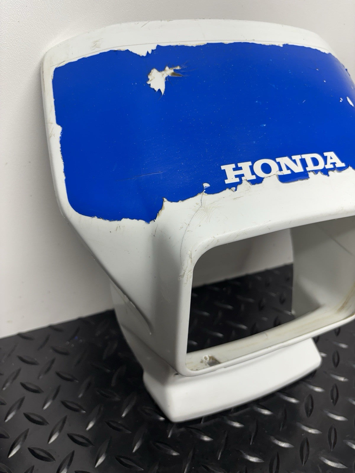 91 Honda XR250L OEM Front Headlight Shroud Head Light Fairing 87125-KV6-670ZA