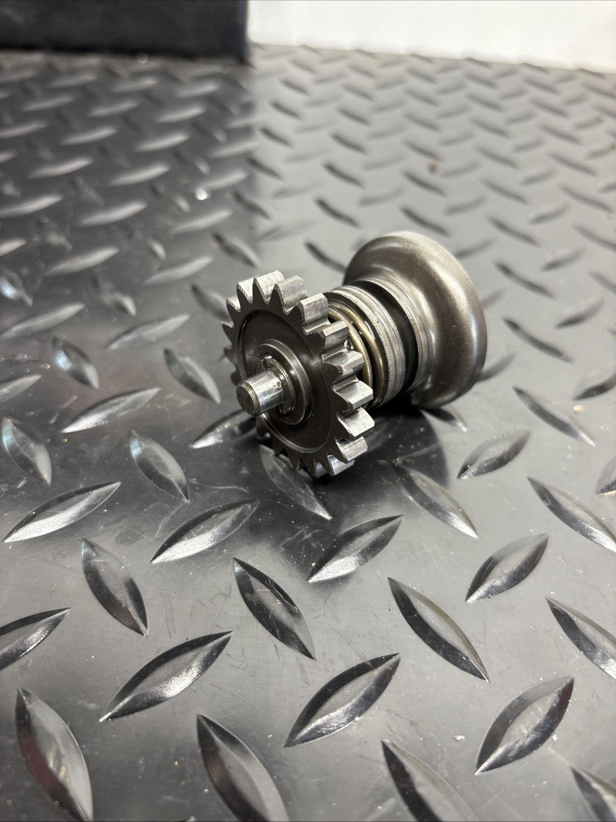 1994 94-98  Kawasaki KX 125 KX125 Governor Spur Gear Spring Power Valve