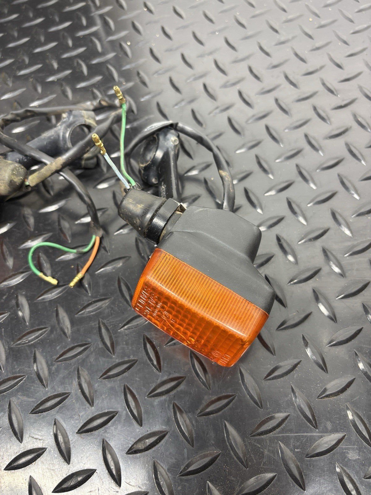 1991 Honda XR250L Front Turn Signal Assembly Set Directionals *Working*